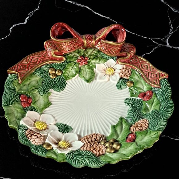 Fitz & Floyd Christmas Rose Wreath  Canape Plate 9" - Picture 1 of 11